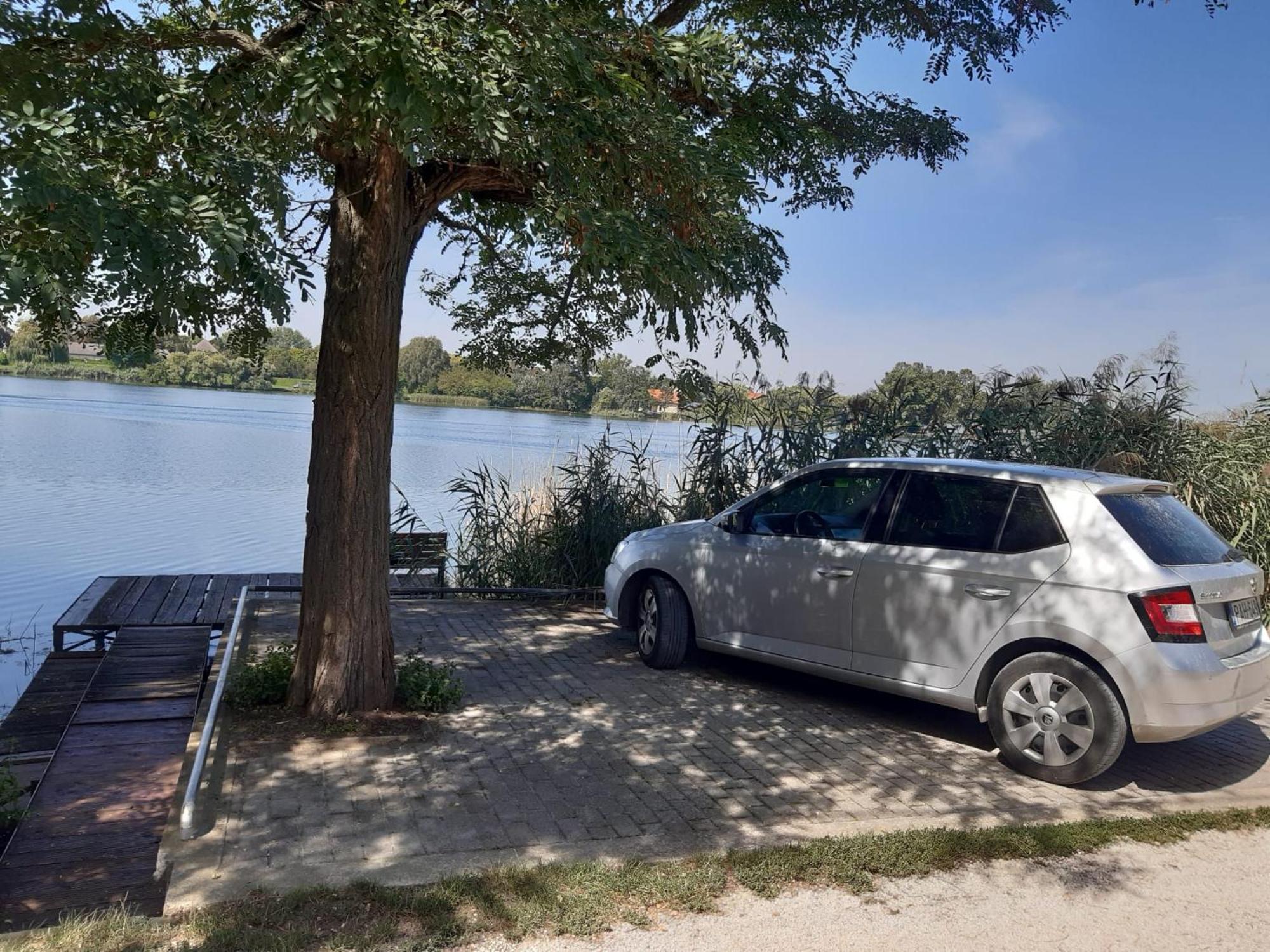 Haziko A Duna-Parton Ráckeve Exteriör bild